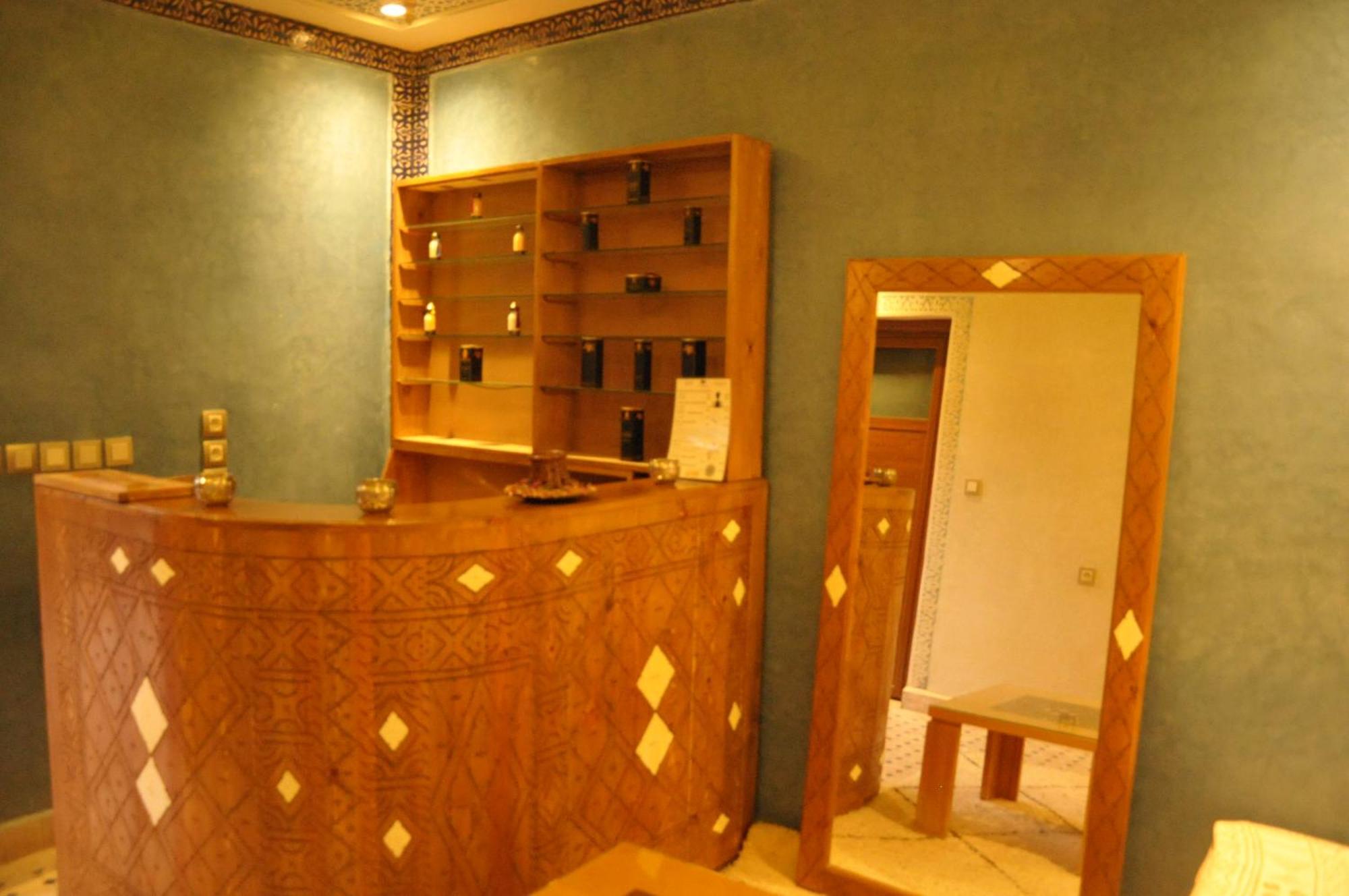 Oz Palace Ouarzazate & Spa Tajda Exterior photo